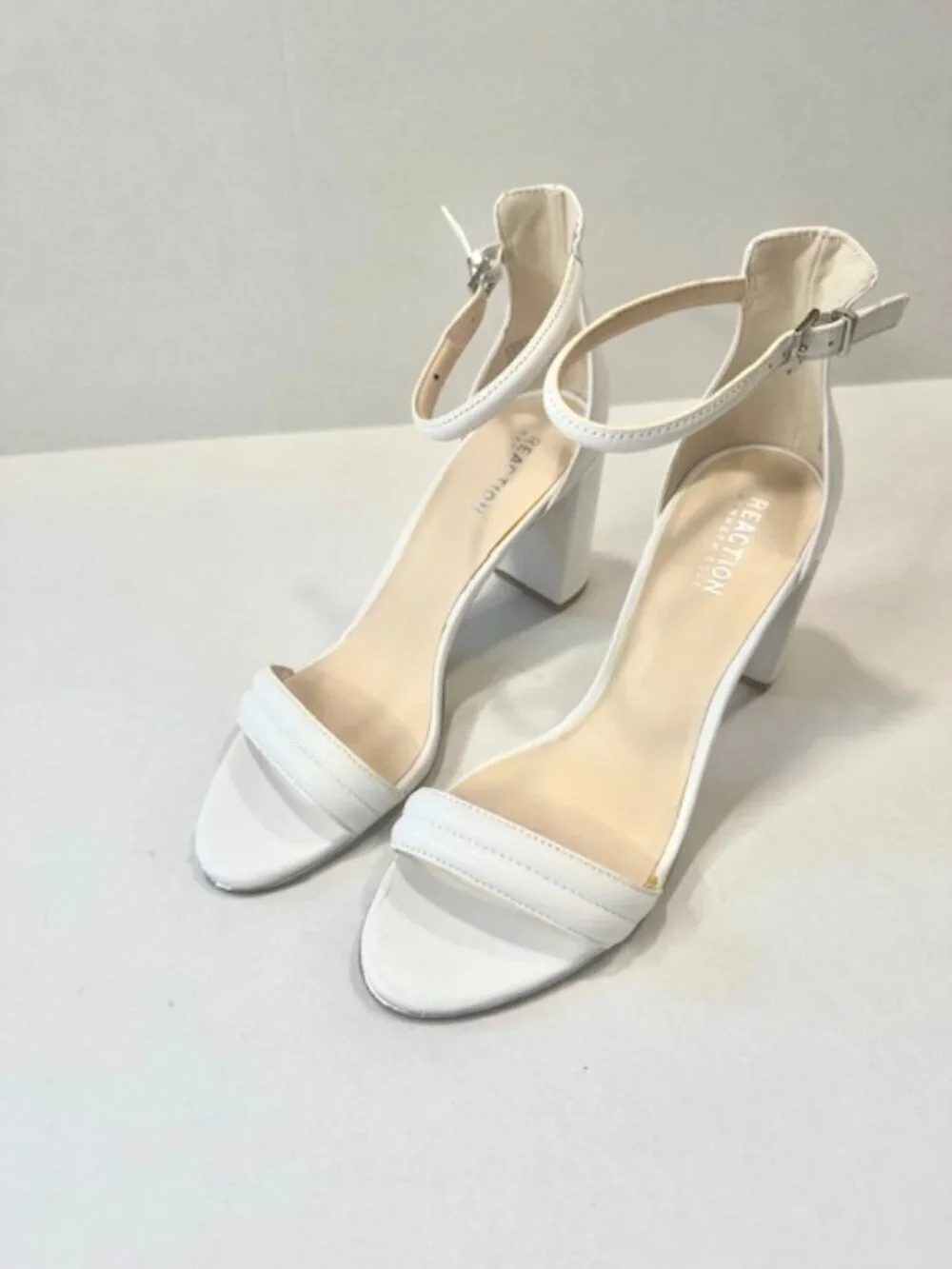 Kenneth Cole Reaction Womens Lolita Dress Sandals Block Heel White Size US 8.5